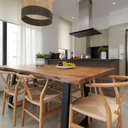 Queen Isabella Villa