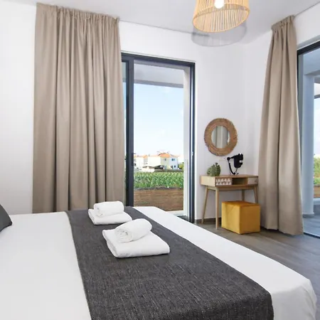 Queen Isabella Villa *