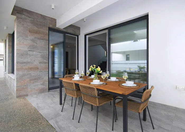 וילה Queen Isabella פרוטאראס