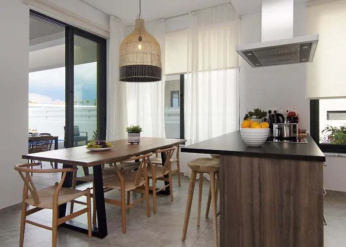 Queen Isabella וילה *